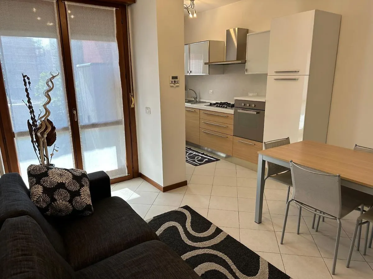 Апартаменты Italianflat - La Casa Di Ricky Верона